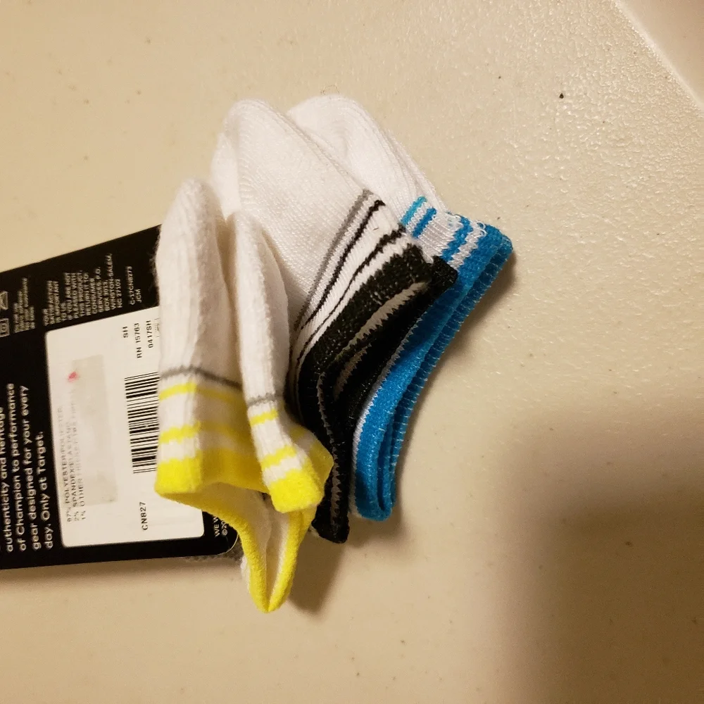 Champion and‎ Fruit of the Loom Socks Bundle